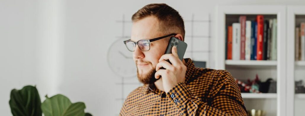 A person making a phone call to learn about cocaine detox in Florida